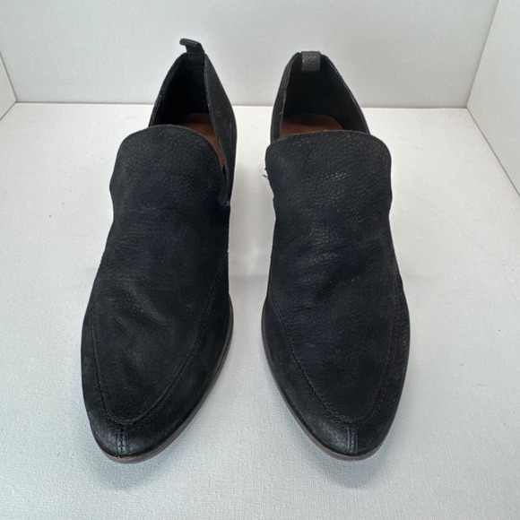 Lucky Brand Shoes - Lucky Brand Women Black Leather V-Cut Pointed Toe Stacked Heel Booties 9.5M